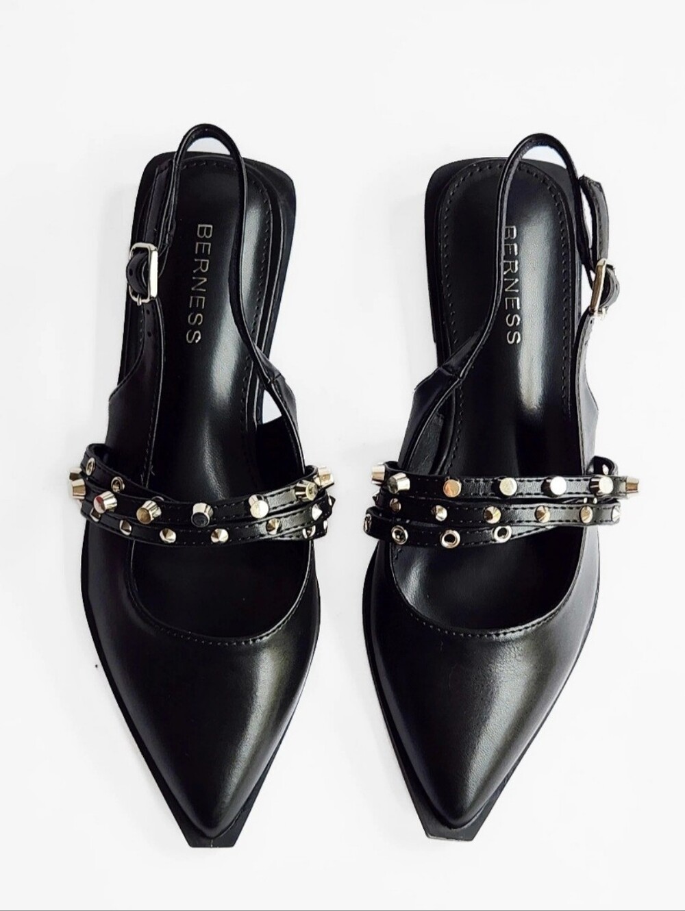 🎱🎱🎱BERNESS Black Studded Slingback Heels🎱🎱🎱